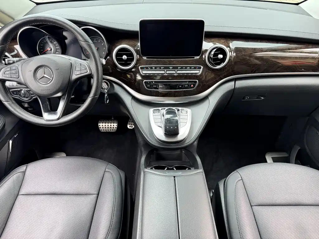 Mercedes-Benz V-Class — миниатюра 4