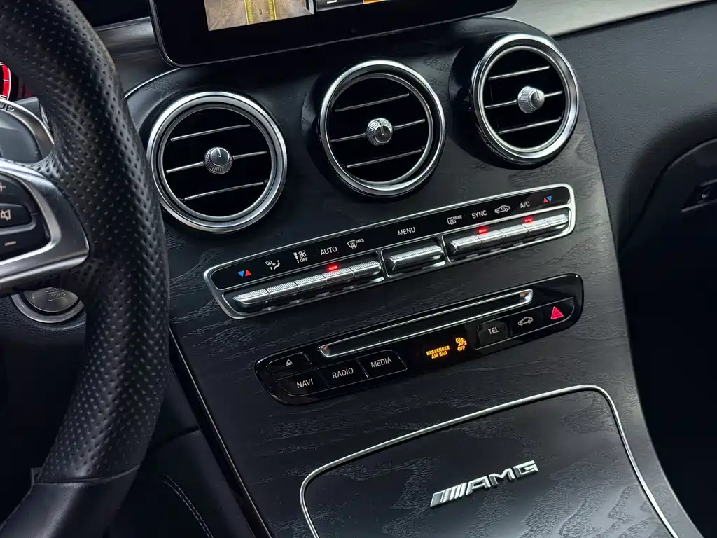 Mercedes-Benz GLC AMG — миниатюра 12