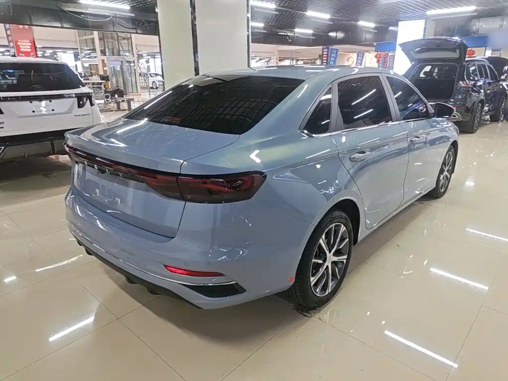 Geely Emgrand — миниатюра 7