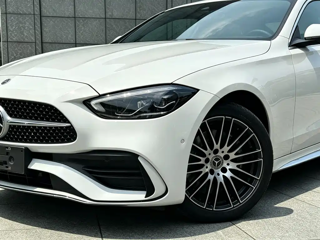 Mercedes-Benz C-Class — миниатюра 2