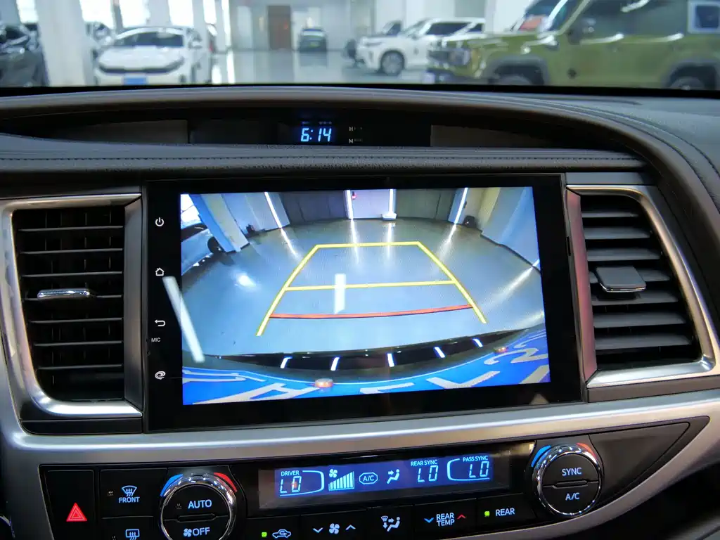 Toyota Highlander — миниатюра 16