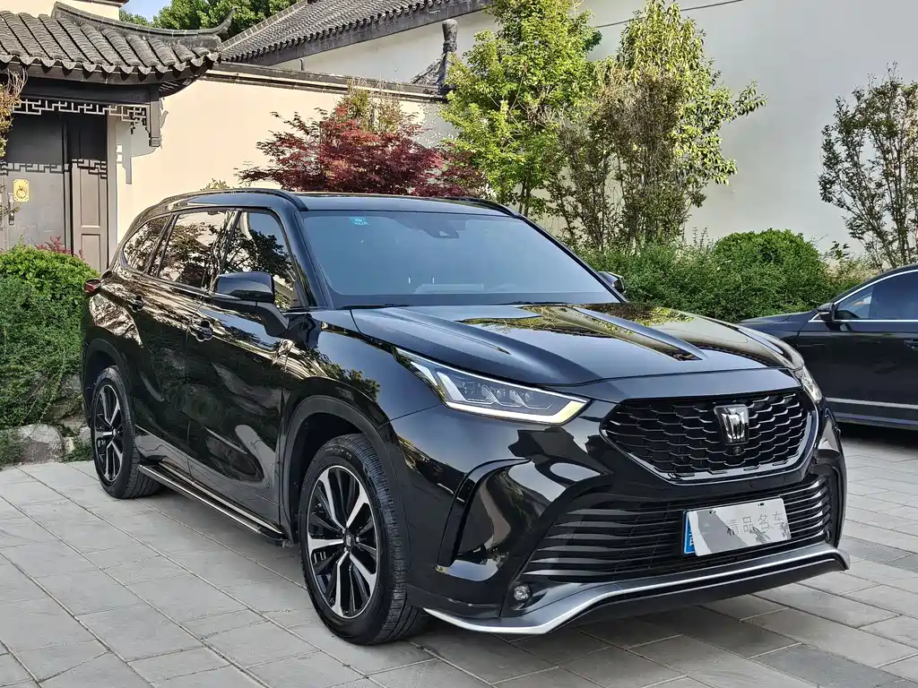 Toyota Crown Kluger 2022 2.0T