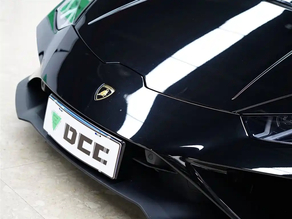 LAMBORGHINI HURACÁN