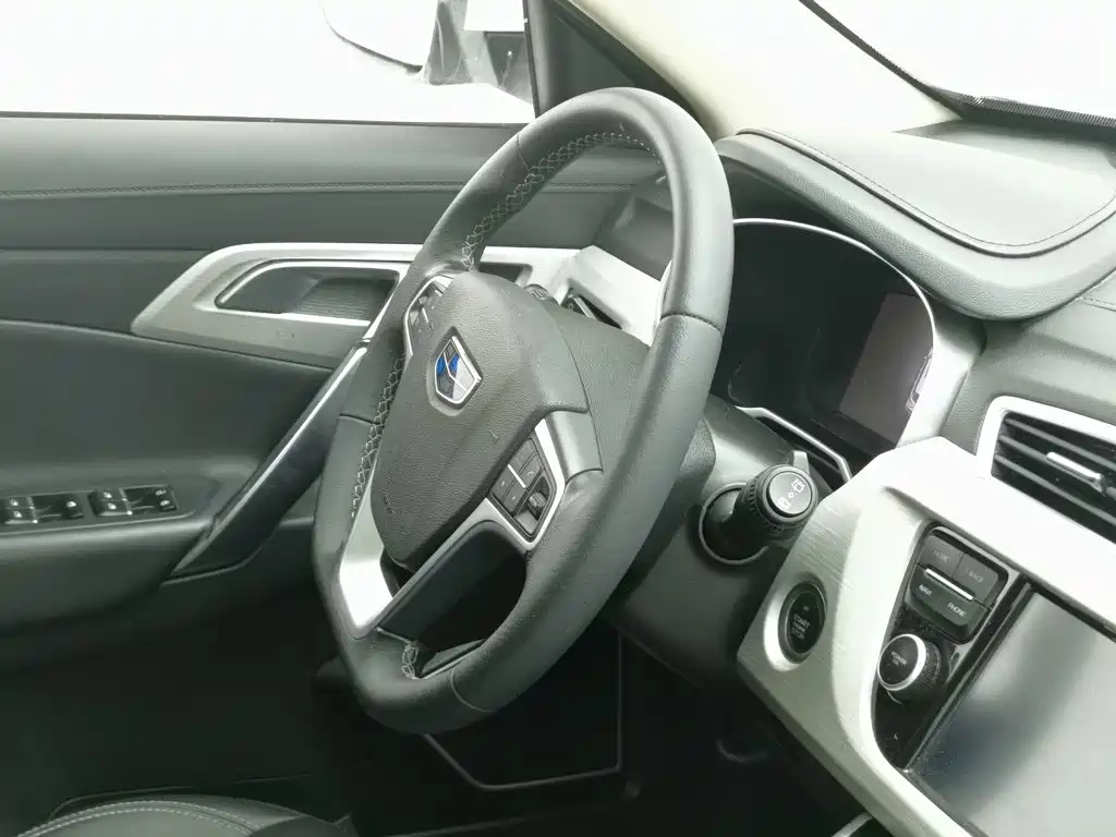 Geely Boyue — миниатюра 22