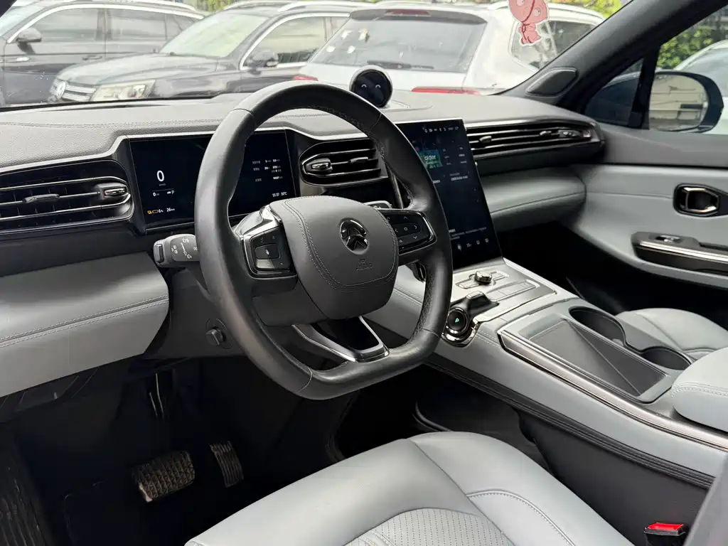 NIO ES6 — миниатюра 8