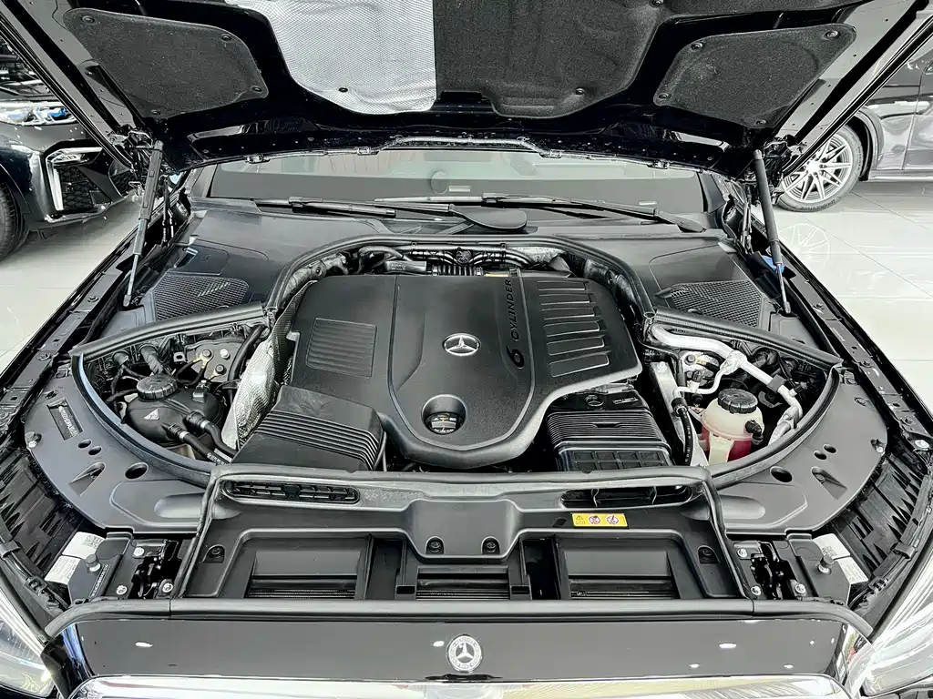 Mercedes-Benz S-Class — миниатюра 26