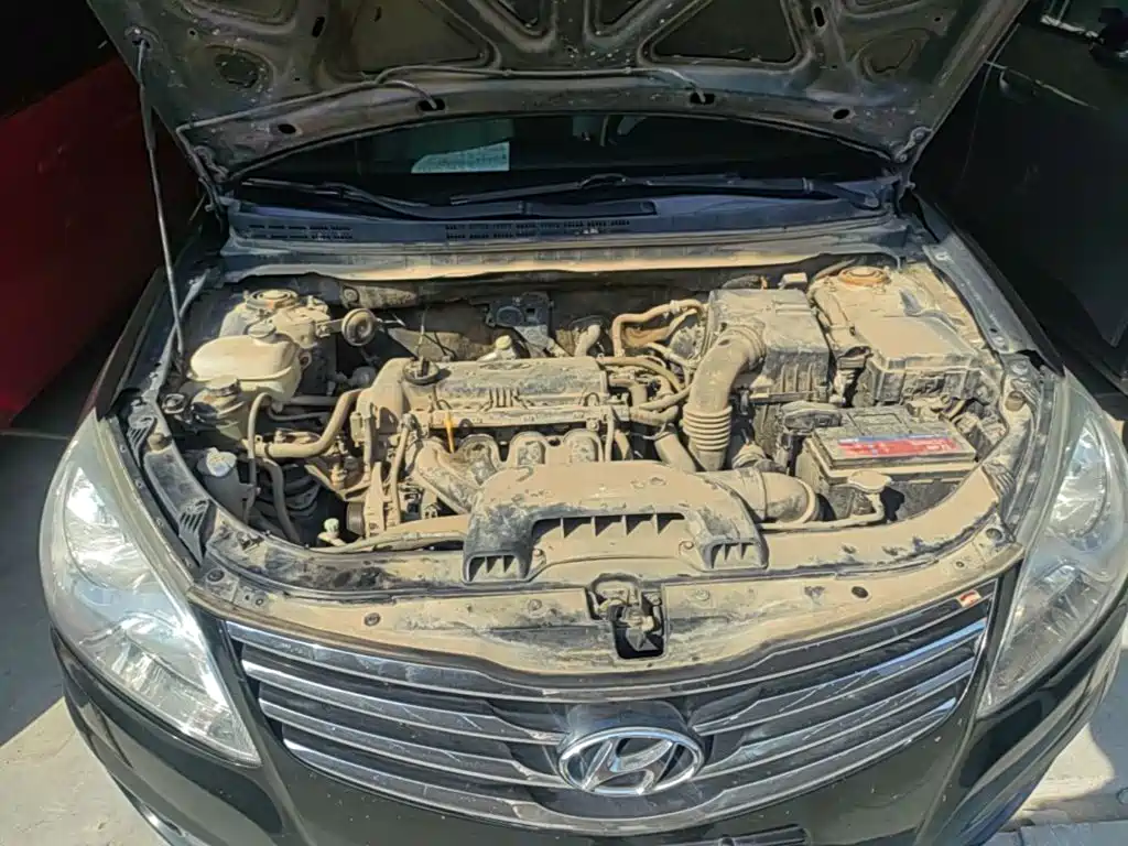 Hyundai Elantra — миниатюра 20