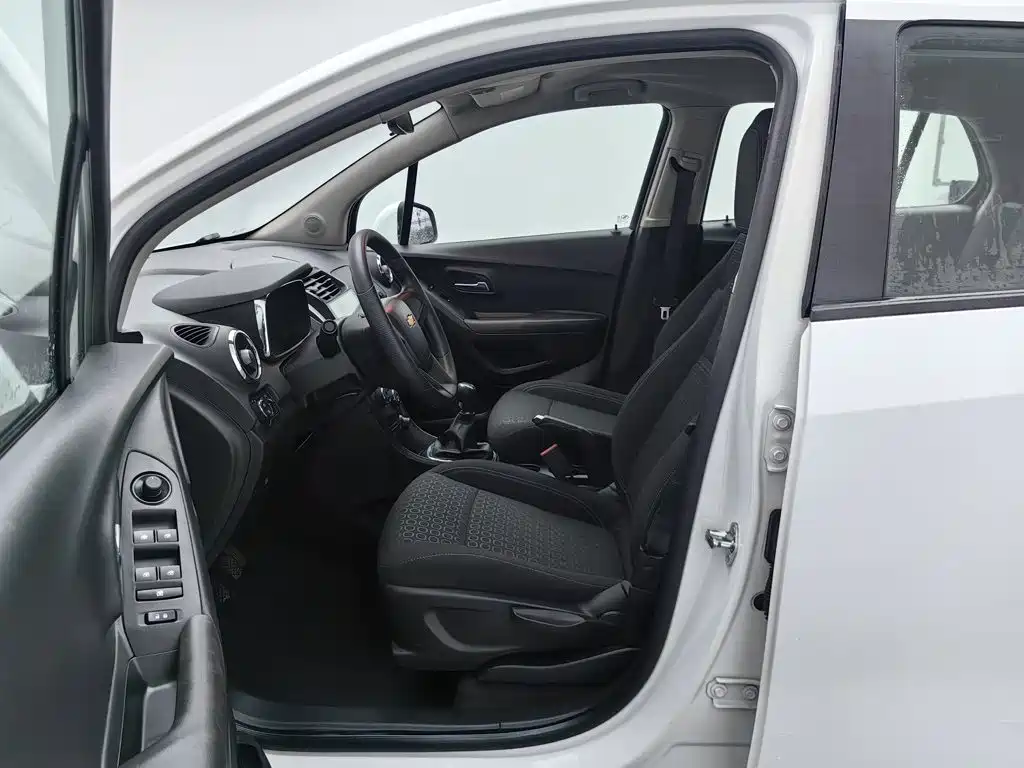 Chevrolet Trax — миниатюра 10