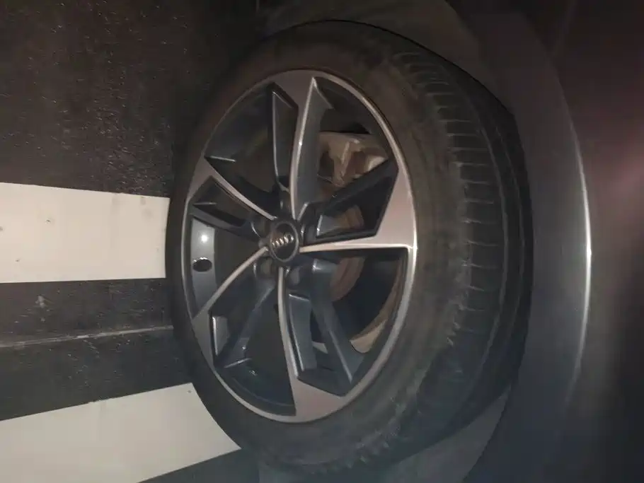 Audi A4L — миниатюра 6