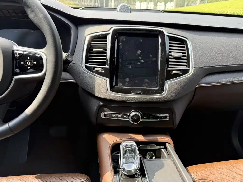 Volvo XC90 — миниатюра 13