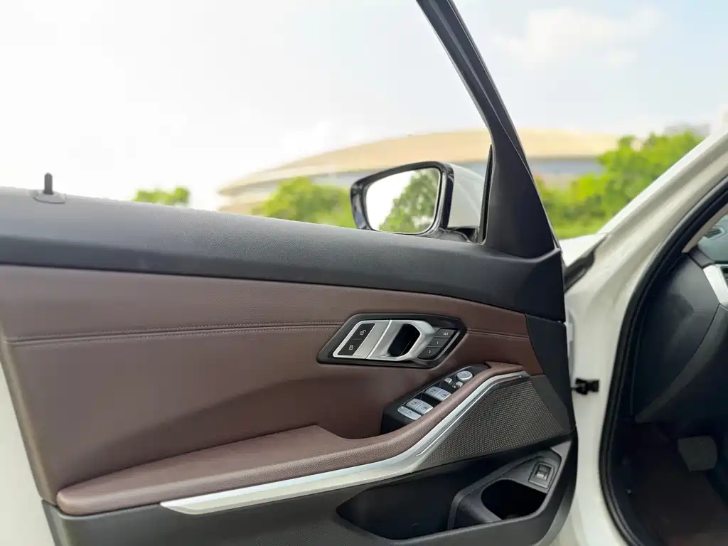BMW 3 Series — миниатюра 20