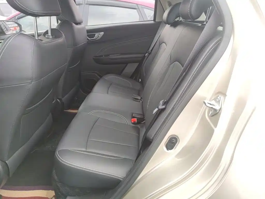 Geely Vision X3 — миниатюра 17