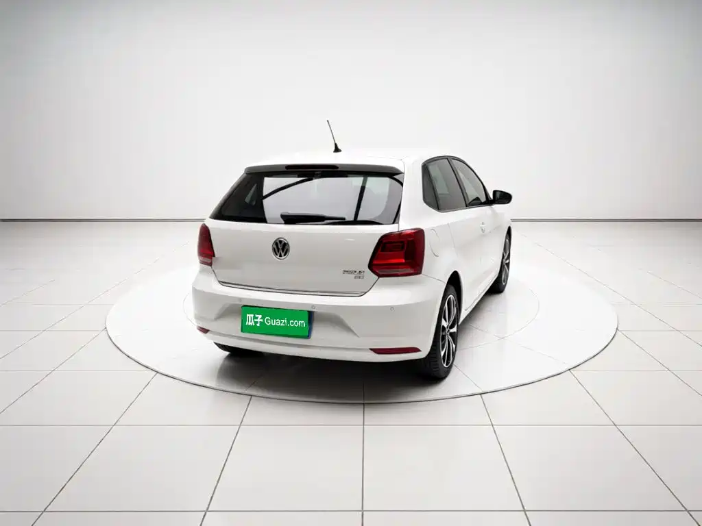 Volkswagen Polo — миниатюра 5