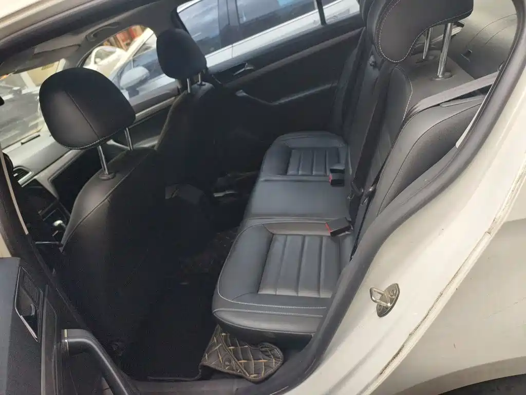 Volkswagen Lavida — миниатюра 15