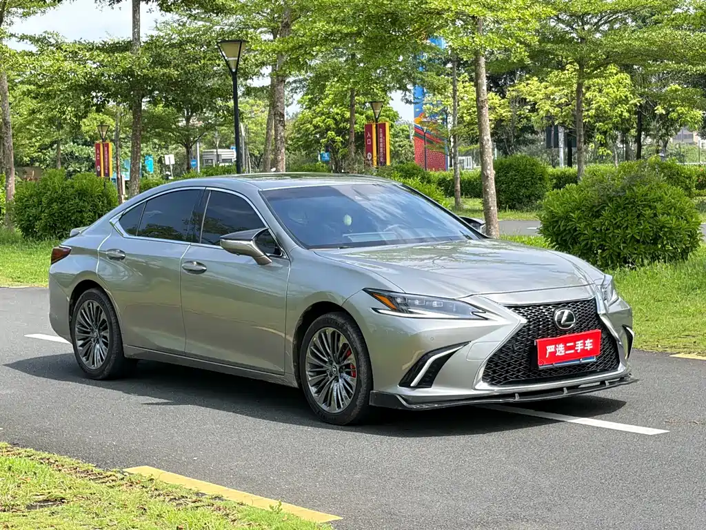 Lexus ES — миниатюра 3