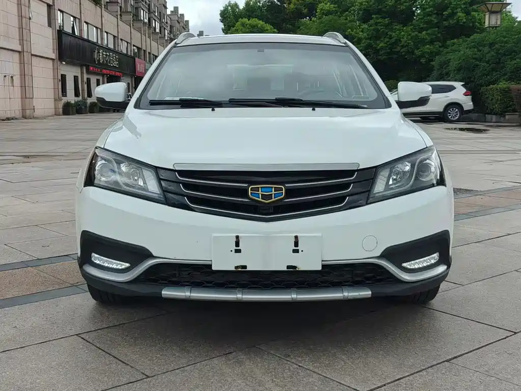 Geely Emgrand — миниатюра 3