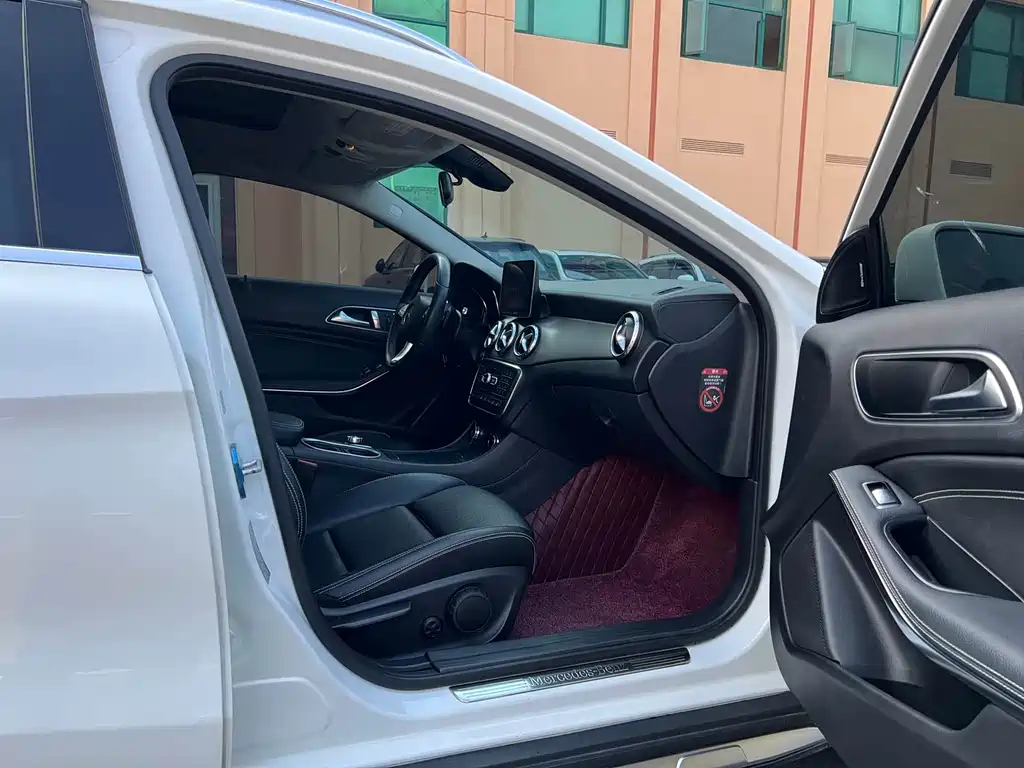 Mercedes-Benz GLA — миниатюра 11