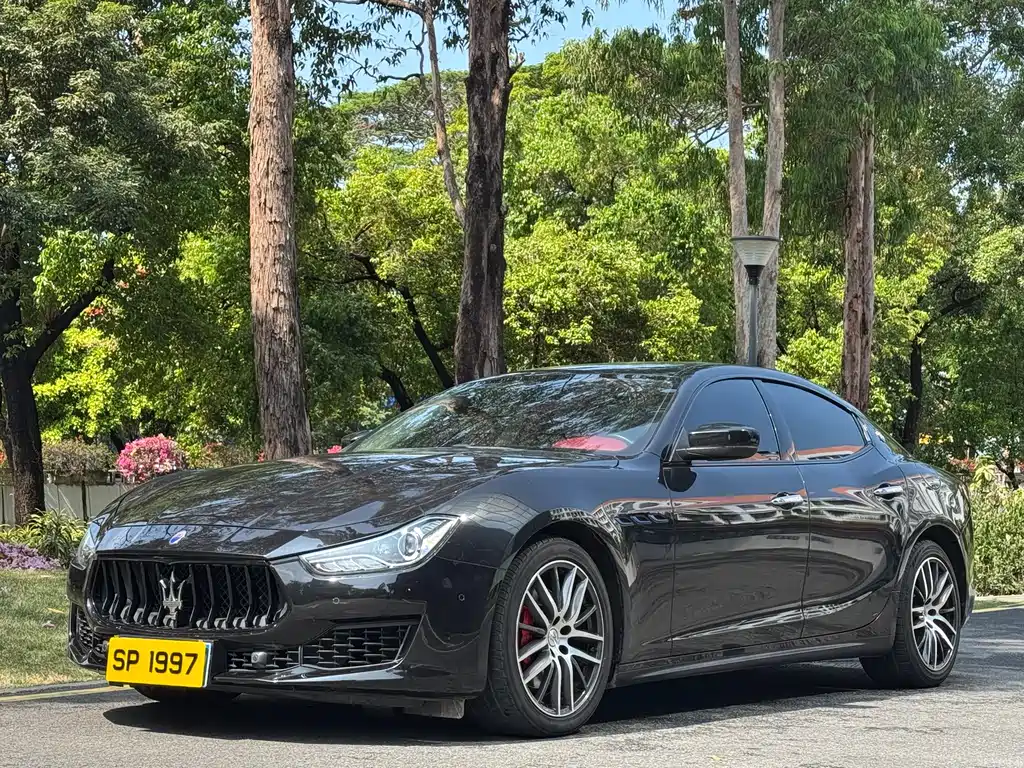 MASERATI GHIBLI