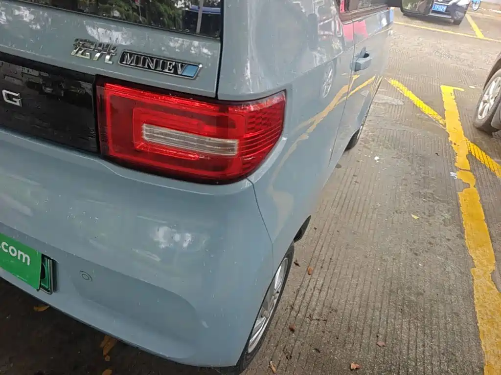 Wuling MINIEV — миниатюра 8