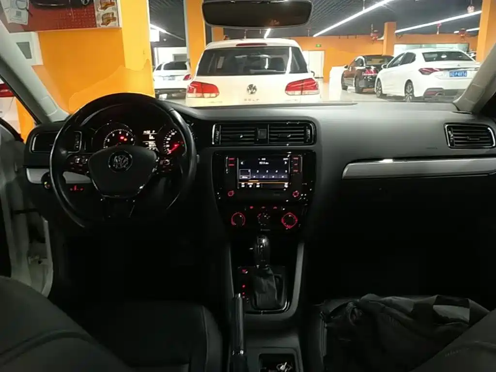 Volkswagen Sagitar — миниатюра 10