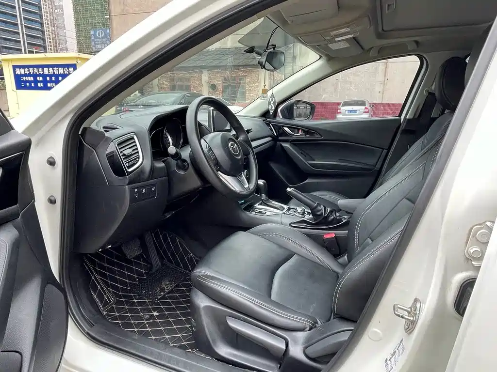 Mazda 3 Axela — миниатюра 4