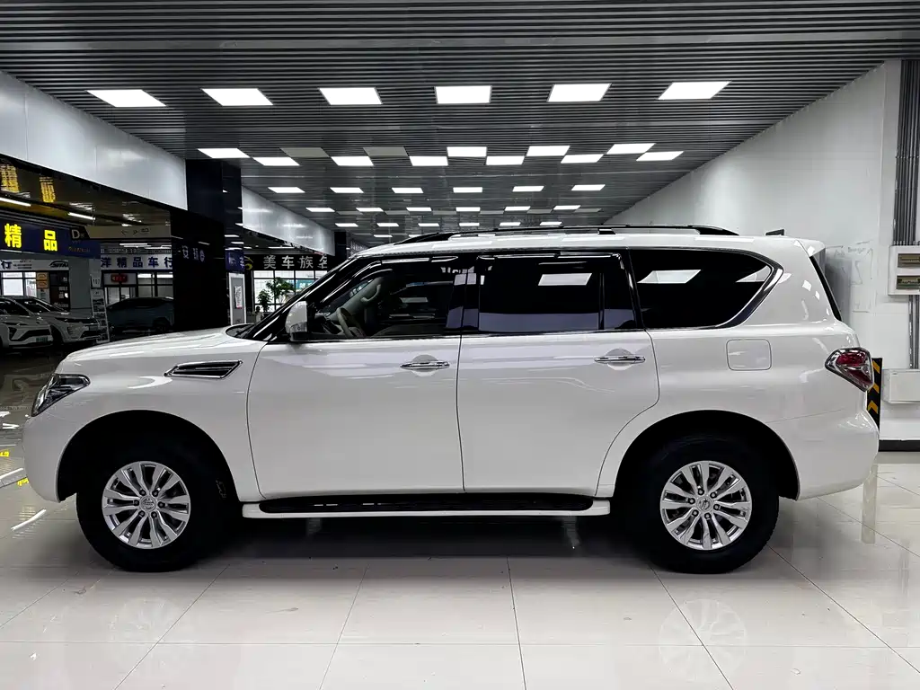 Nissan Patrol 4.0L Platinum Type, фото 4