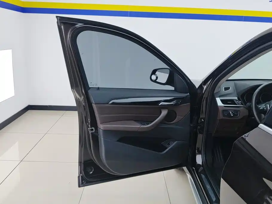 BMW X1 — миниатюра 7