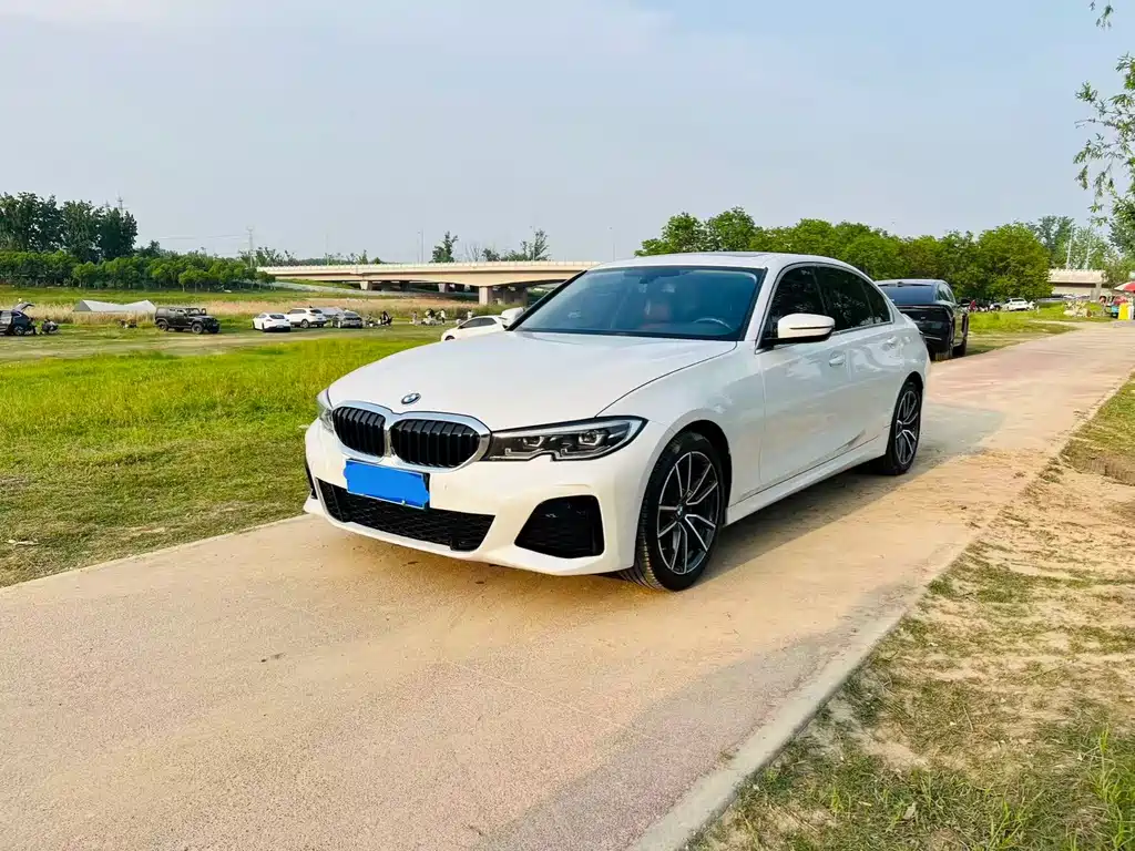 BMW 3 Series 2021