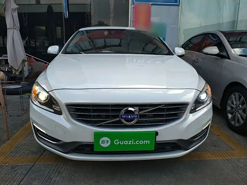 Volvo S60 — миниатюра 3