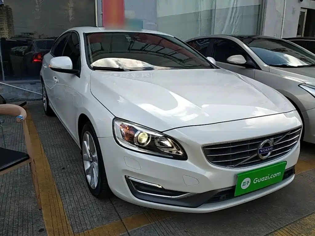 Volvo S60 — миниатюра 4