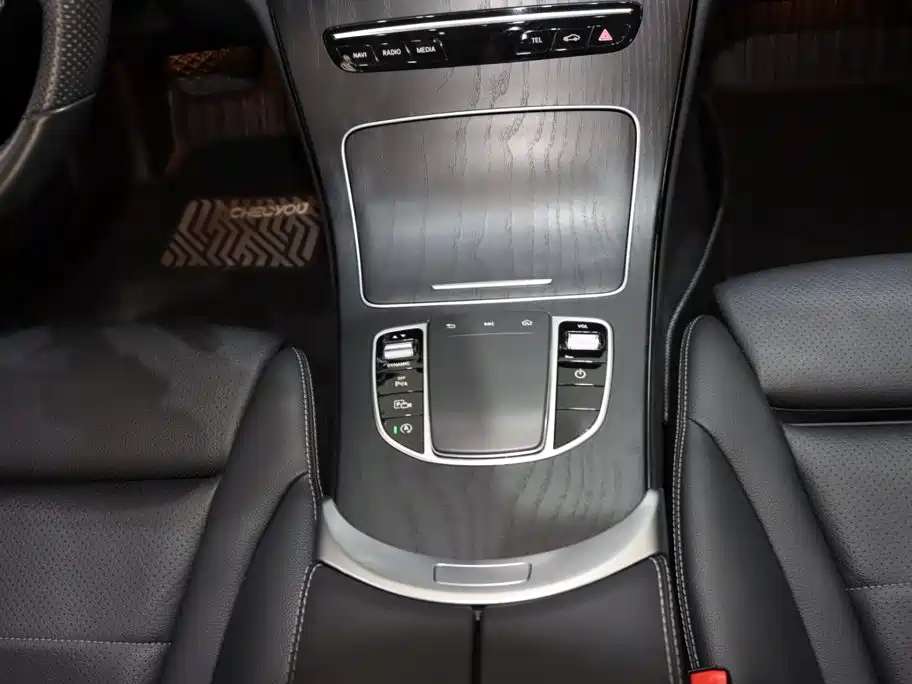 Mercedes-Benz C-Class — миниатюра 15