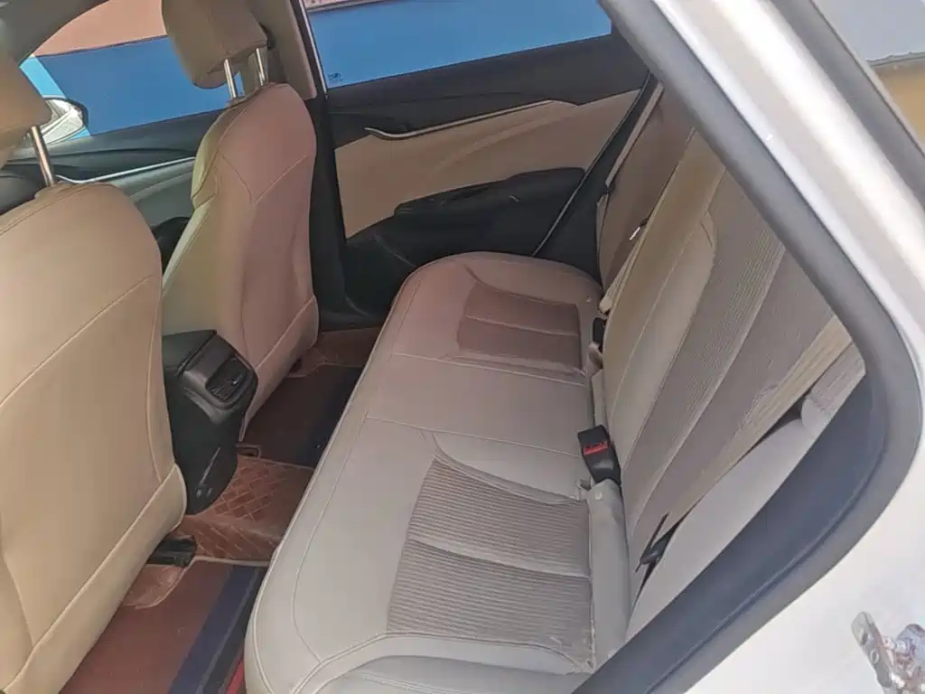 Buick Excelle — миниатюра 17