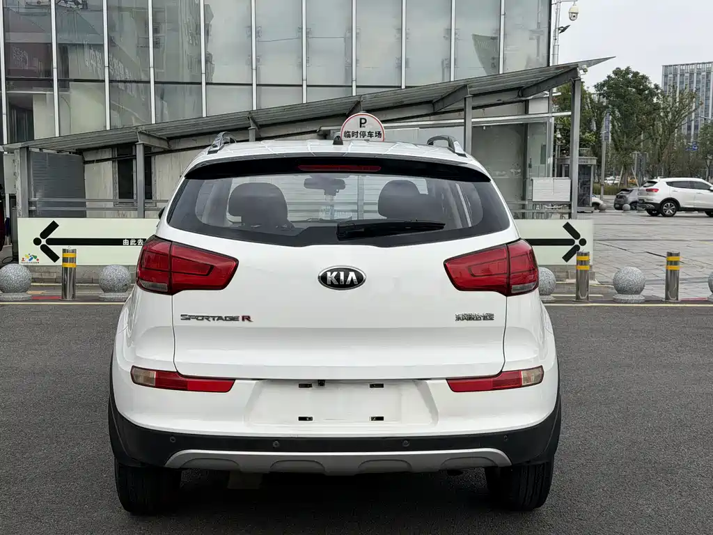 Kia Sportage — миниатюра 15