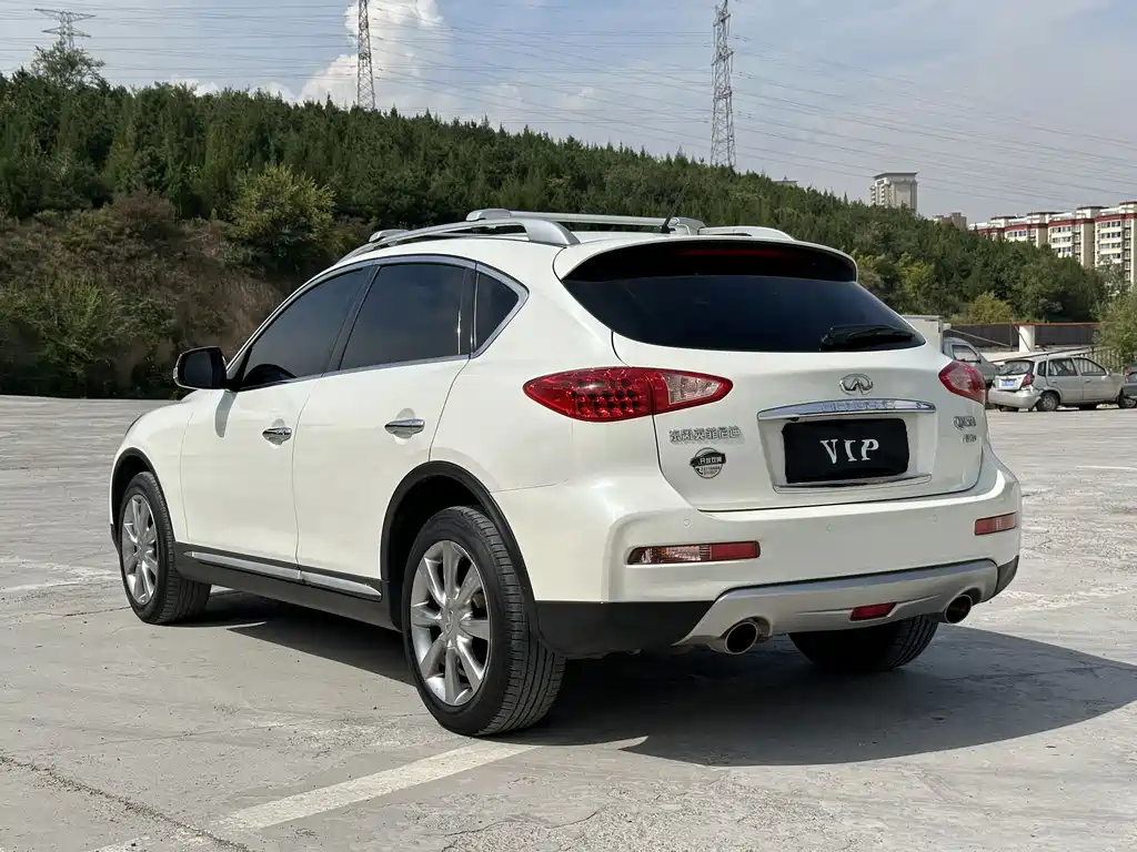 Infiniti QX50 — миниатюра 7