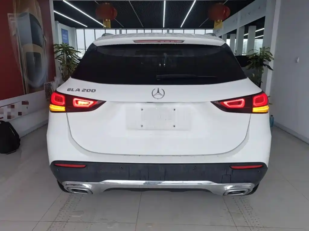 Mercedes-Benz GLA — миниатюра 6