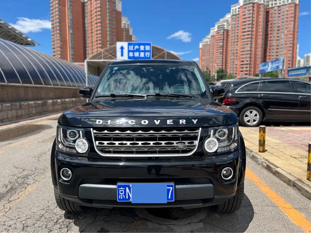 Land Rover Discovery 2016 3.0 SC SE