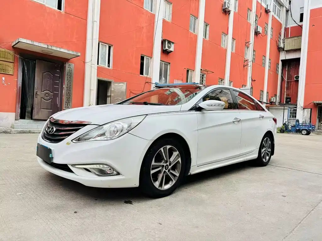 Купить Hyundai Sonata