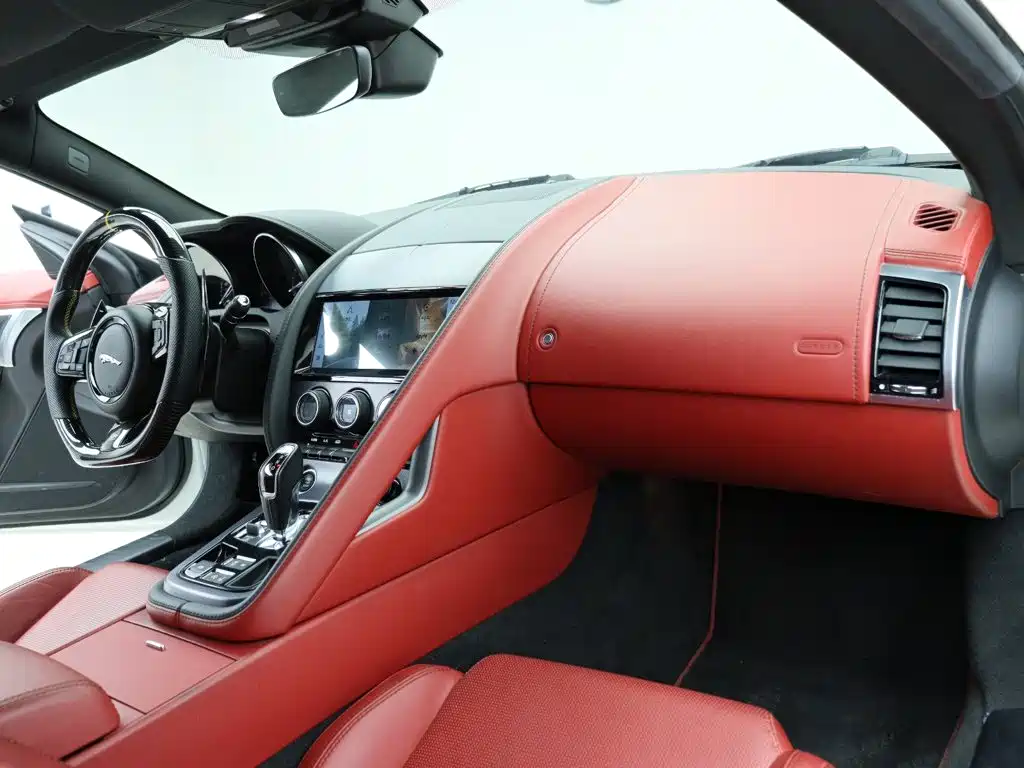 Jaguar F-TYPE — миниатюра 13