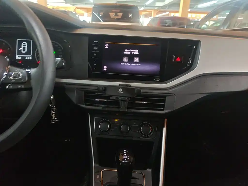 Volkswagen Polo — миниатюра 13