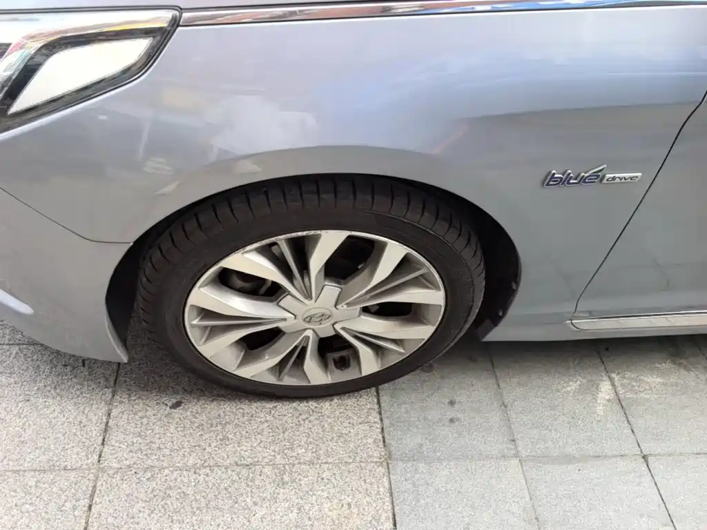 Hyundai Sonata — миниатюра 23