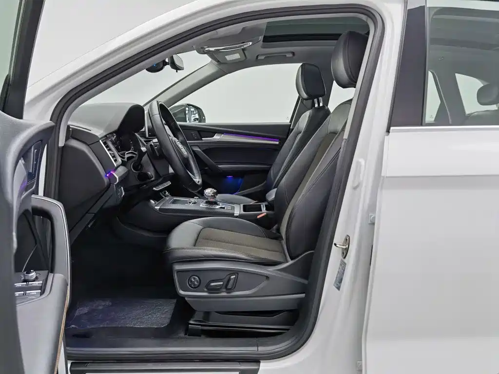 Audi Q5L — миниатюра 10