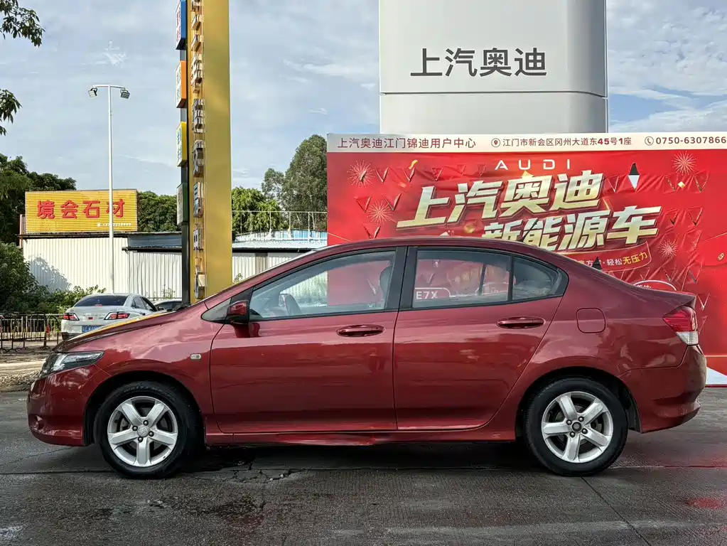 Honda City Classic — миниатюра 6