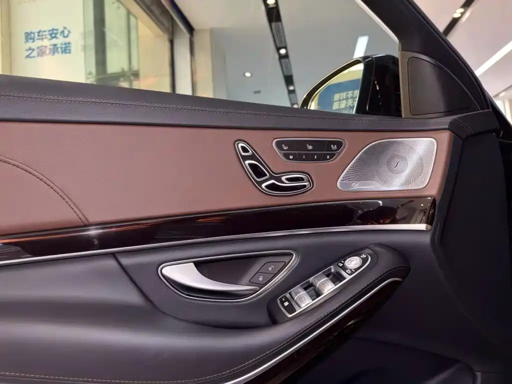 Mercedes-Benz S-Class — миниатюра 6