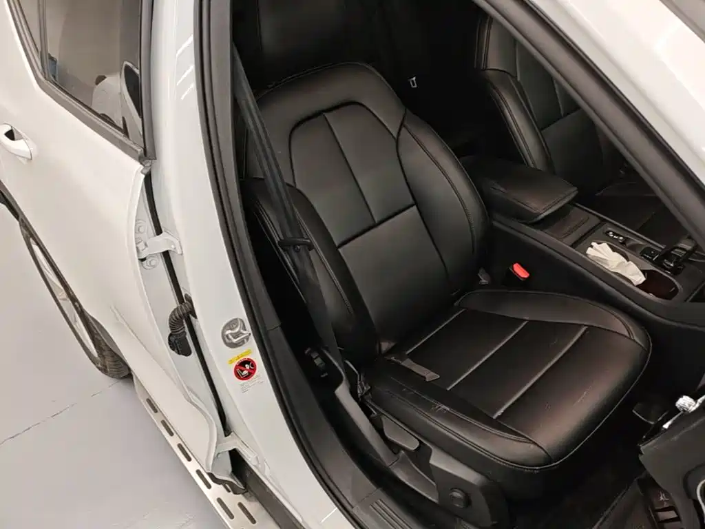 Volvo XC40 — миниатюра 25