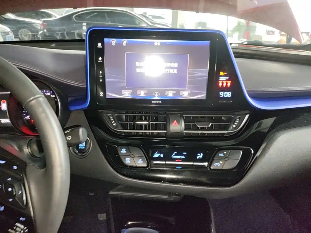 Toyota IZOA — миниатюра 13