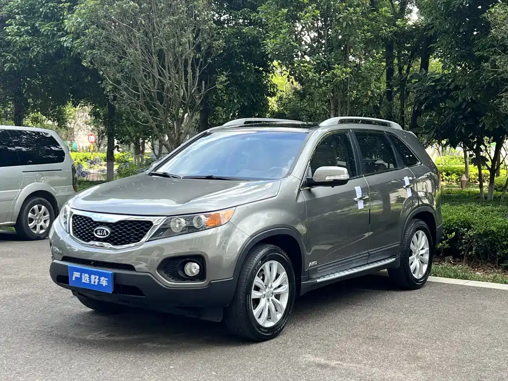 Купить Kia Sorento