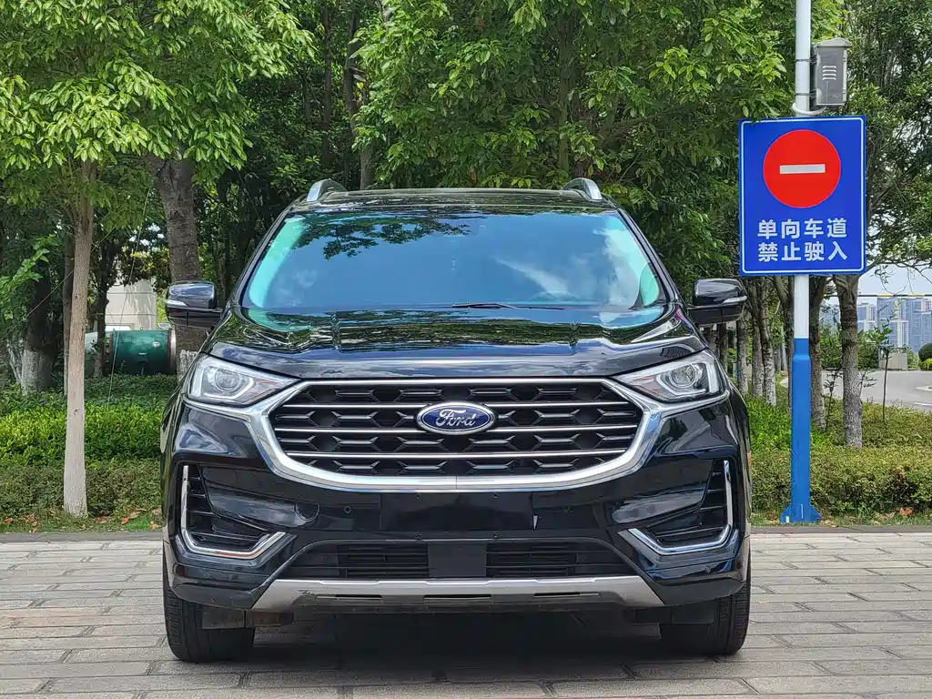 Ford Edge 2021 PLUS EcoBoost 245 7 мест