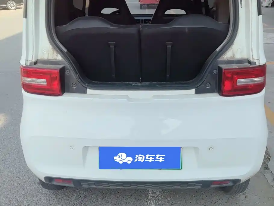 Wuling MINIEV — миниатюра 4