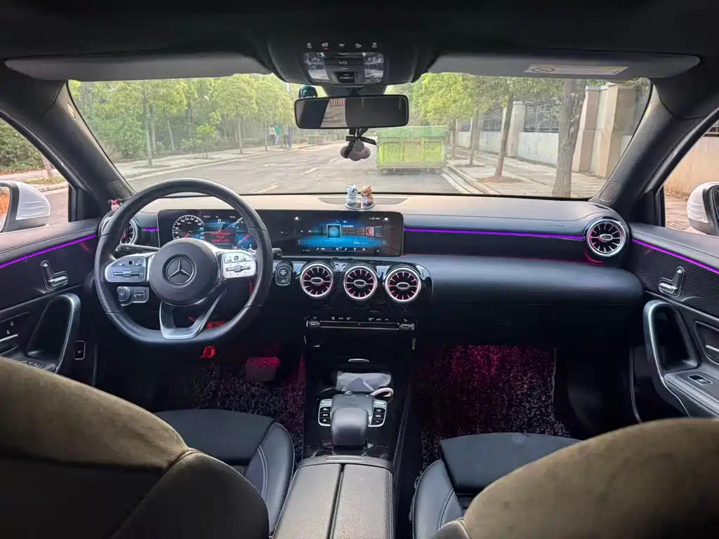 Mercedes-Benz A-Class — миниатюра 8