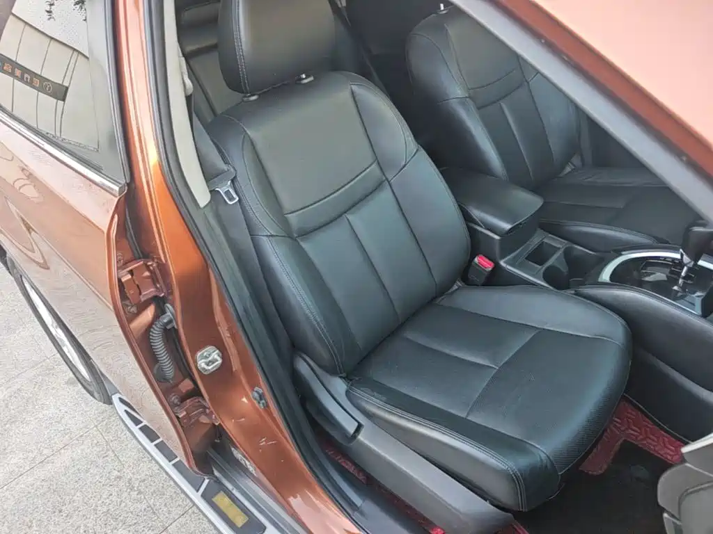 Nissan X-Trail — миниатюра 25